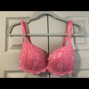 VS Pink lace bra; 34C